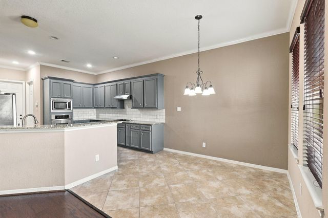 293 W Bend Drive, League City, TX 77573