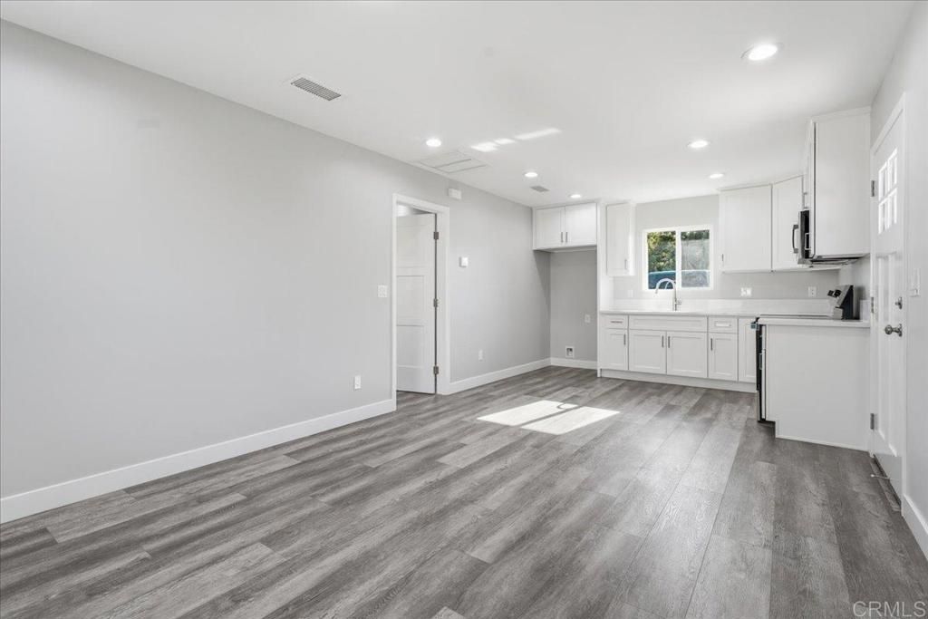 Image 20 of property listing at 353 357 Palm Avenue, Chula Vista, CA 91911