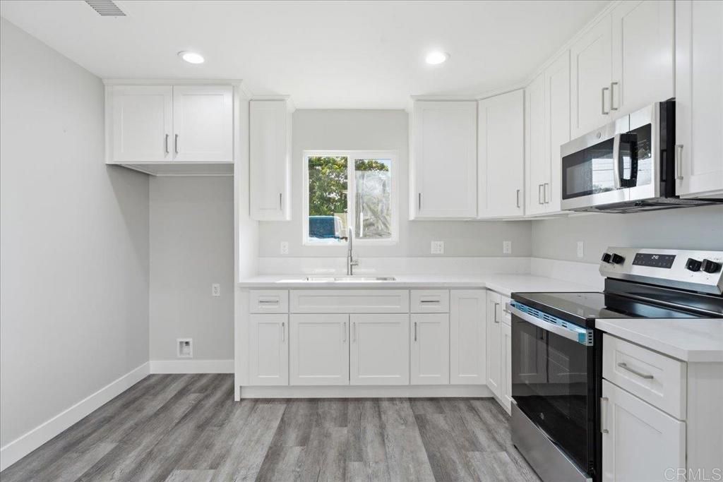 Image 29 of property listing at 353 357 Palm Avenue, Chula Vista, CA 91911