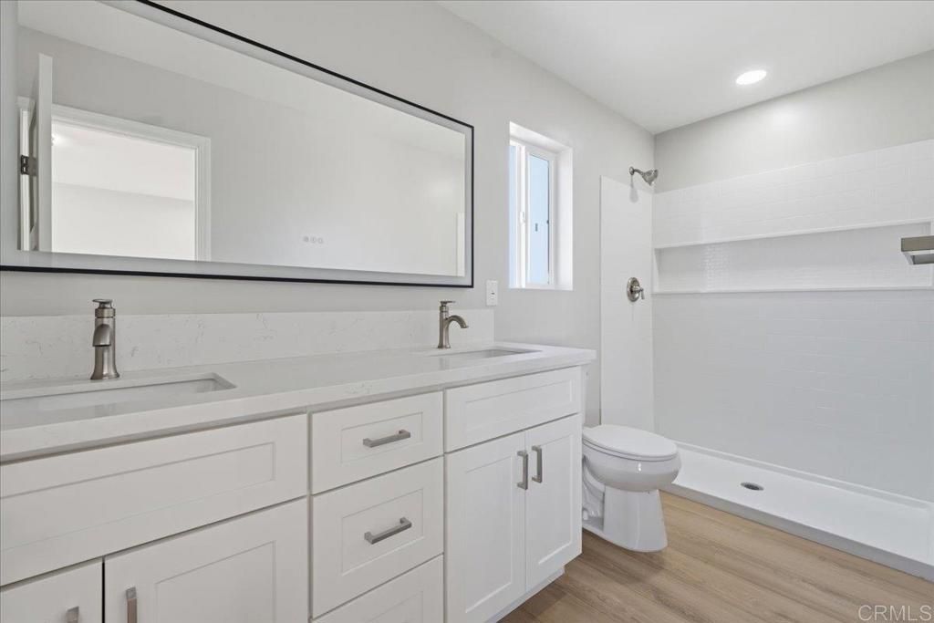 Image 37 of property listing at 353 357 Palm Avenue, Chula Vista, CA 91911
