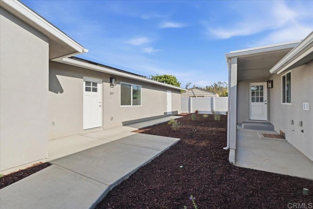 Image 4 of property listing at 353 357 Palm Avenue, Chula Vista, CA 91911