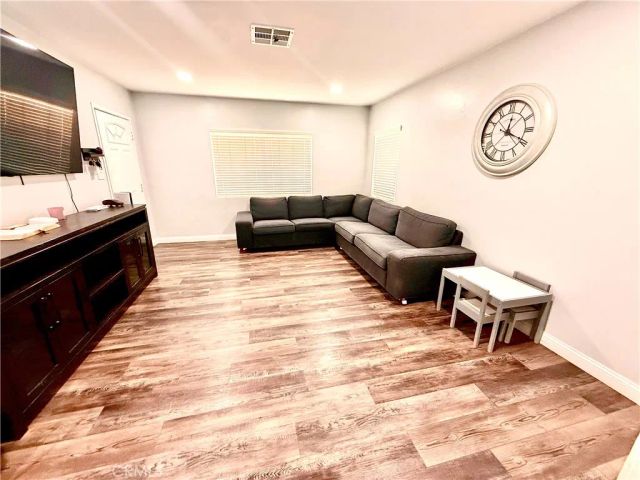 8134 Burnet, Panorama City, CA 91402