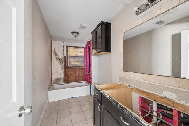 1204 Cordell Street, Houston, TX 77009