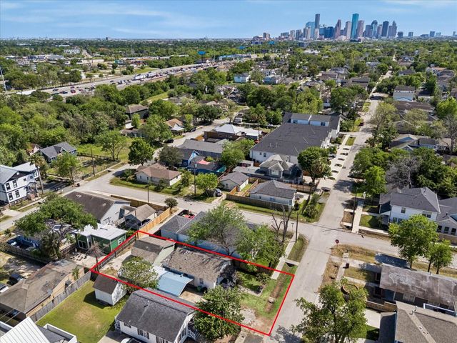 1204 Cordell Street, Houston, TX 77009