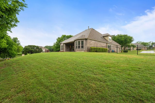 1001 Hilltop Drive, Lavon, TX 75166