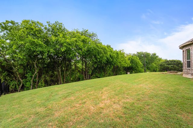 1001 Hilltop Drive, Lavon, TX 75166