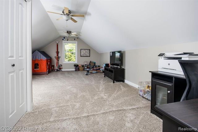2976 E Bob White Drive, Smiths Creek, MI 48074