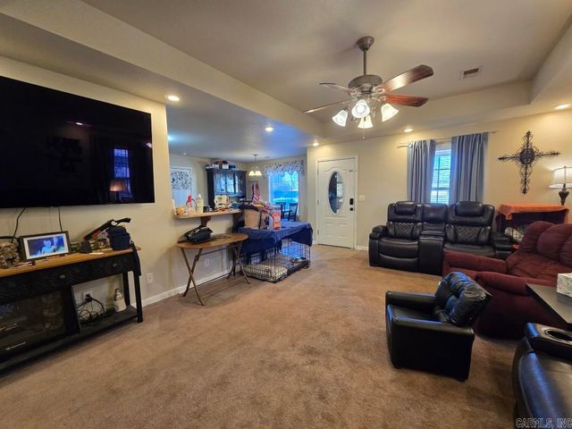 815 Canal Ave E, Wynne, AR 72396