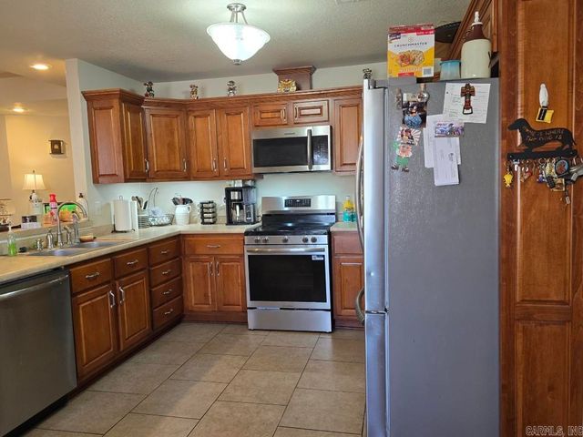 815 Canal Ave E, Wynne, AR 72396