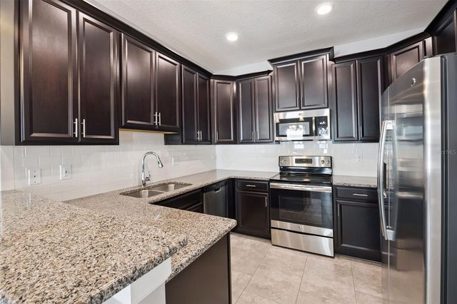 3825 QUAINT LANE F, Clermont, FL 34711