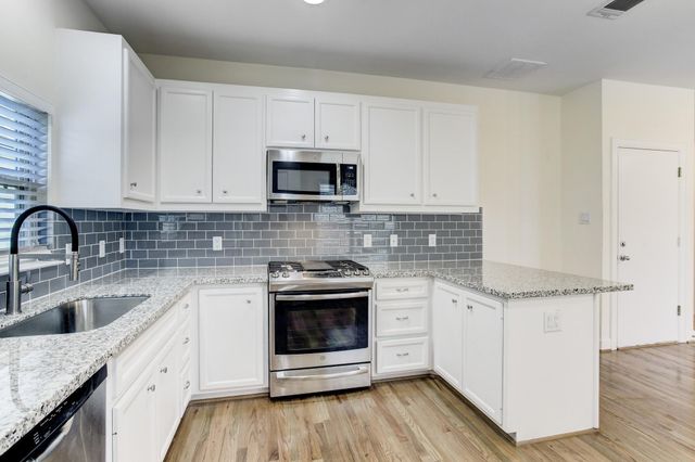 701 E 40th Street, Houston, TX 77022