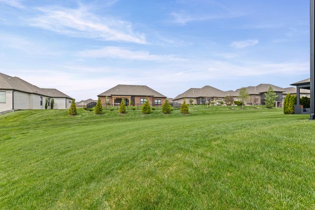 5947 SCREAMING EAGLE LN, Columbia, MO 65201