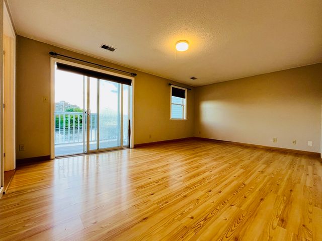 30C Margin C, Lynn, MA 01905