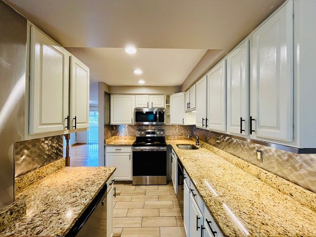 30C Margin C, Lynn, MA 01905