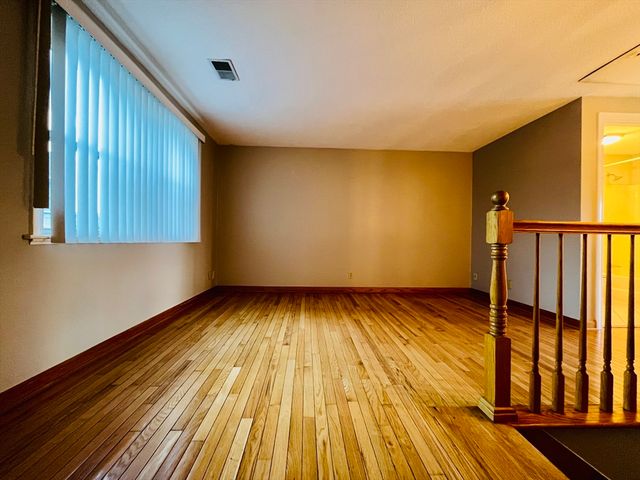 30C Margin C, Lynn, MA 01905