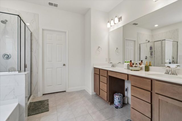 933 Brock Drive, Aubrey, TX 76227