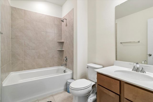 933 Brock Drive, Aubrey, TX 76227