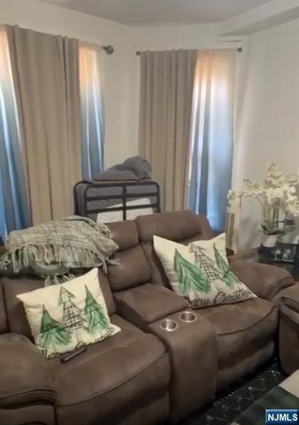 426 18th Street, Paterson, NJ 07524