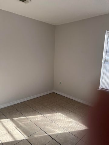 122 Lake Street, Crestview, FL 32539