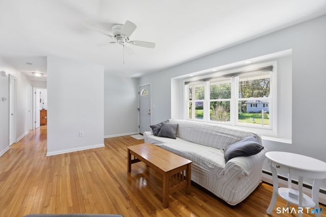 14 Cedarwood Lane, Old Saybrook, CT 06475
