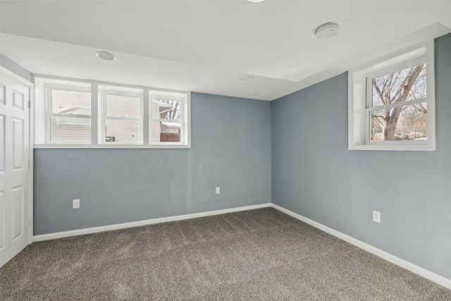 4710 NE 31st Street, Des Moines, IA 50317