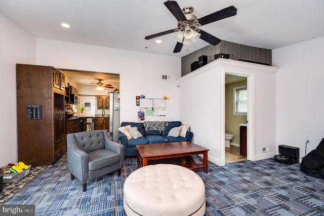 30 W 33RD ST, Reading, PA 19606