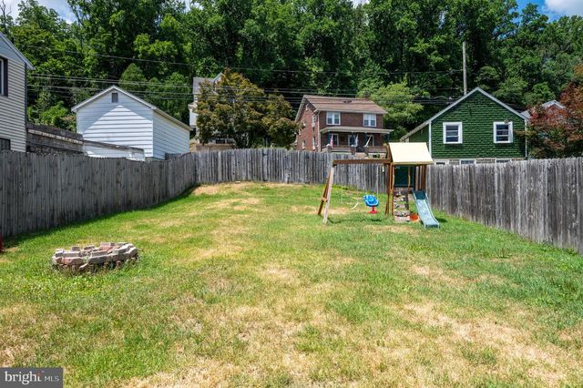 30 W 33RD ST, Reading, PA 19606