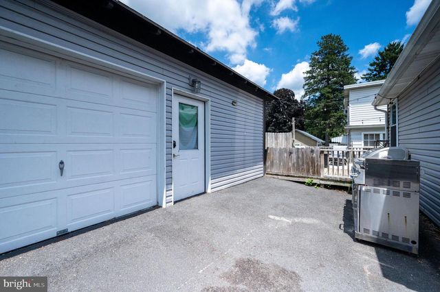 30 W 33RD ST, Reading, PA 19606