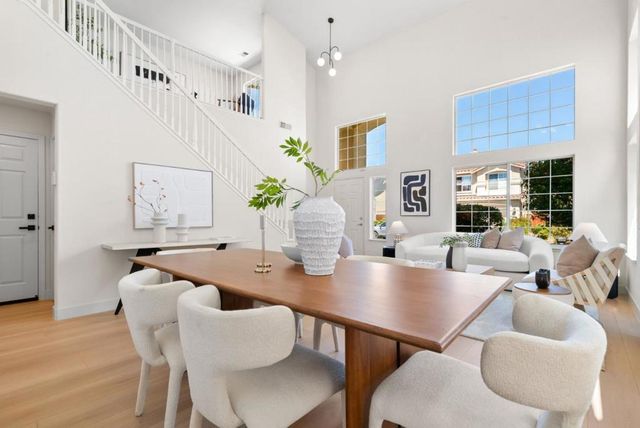 2230 Esperanca Avenue, Santa Clara, CA 95054