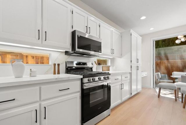 2230 Esperanca Avenue, Santa Clara, CA 95054