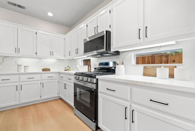 2230 Esperanca Avenue, Santa Clara, CA 95054