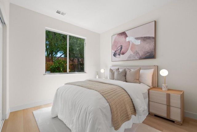 2230 Esperanca Avenue, Santa Clara, CA 95054