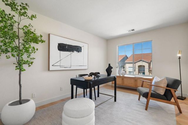 2230 Esperanca Avenue, Santa Clara, CA 95054
