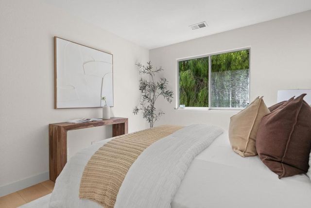 2230 Esperanca Avenue, Santa Clara, CA 95054