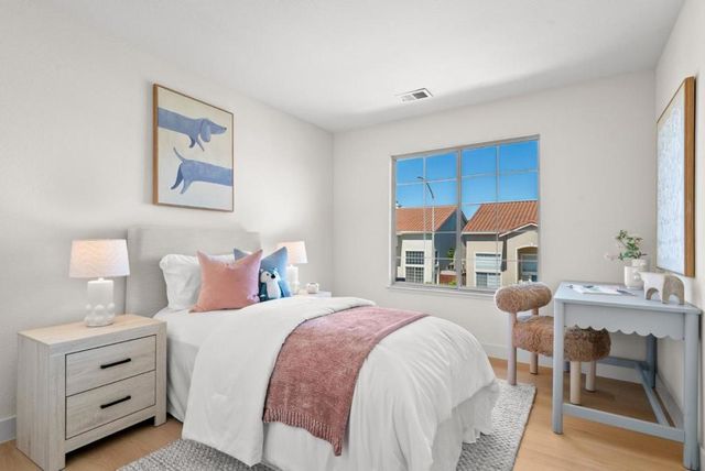 2230 Esperanca Avenue, Santa Clara, CA 95054