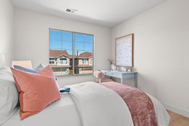 2230 Esperanca Avenue, Santa Clara, CA 95054