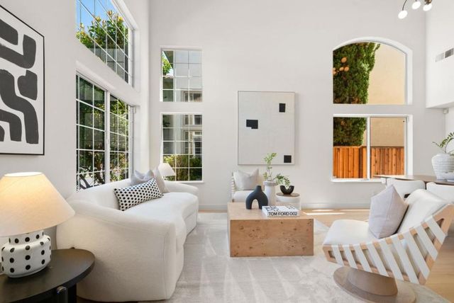 2230 Esperanca Avenue, Santa Clara, CA 95054