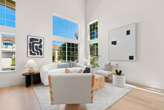 2230 Esperanca Avenue, Santa Clara, CA 95054
