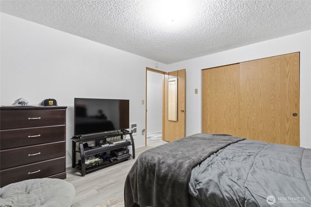 11209 11211 89th Avenue Ct E, Puyallup, WA 98373