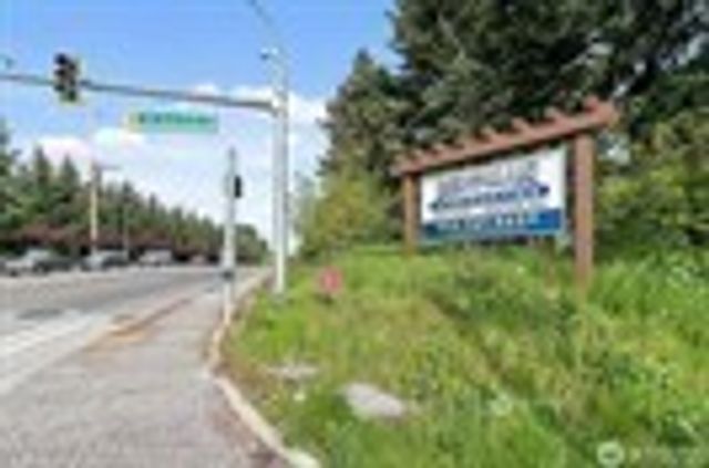11209 11211 89th Avenue Ct E, Puyallup, WA 98373