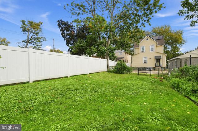 255 HIRST AVE, Lansdowne, PA 19050