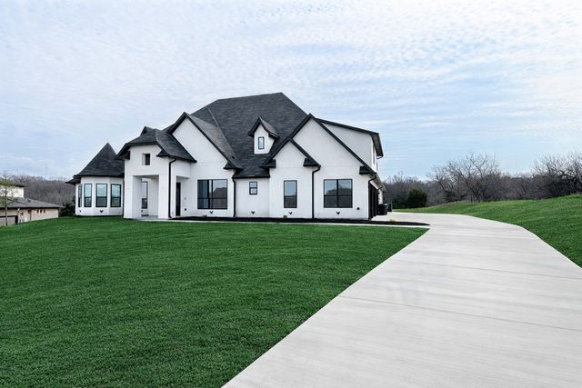 1107 Lily Court, Grand Prairie, TX 75104