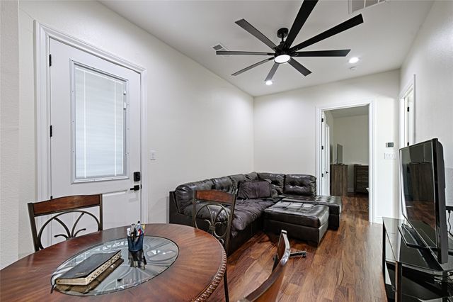 1107 Lily Court, Grand Prairie, TX 75104