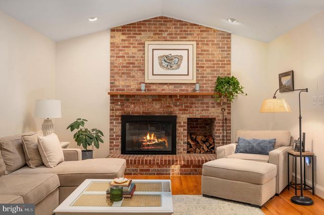 5317 FORREST CT, Warrenton, VA 20187