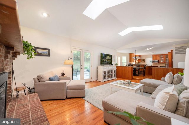 5317 FORREST CT, Warrenton, VA 20187
