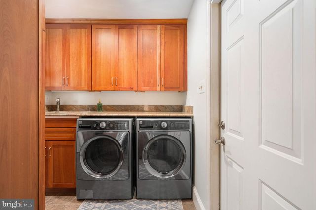 5317 FORREST CT, Warrenton, VA 20187