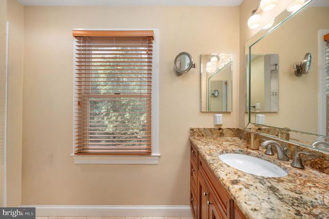 5317 FORREST CT, Warrenton, VA 20187