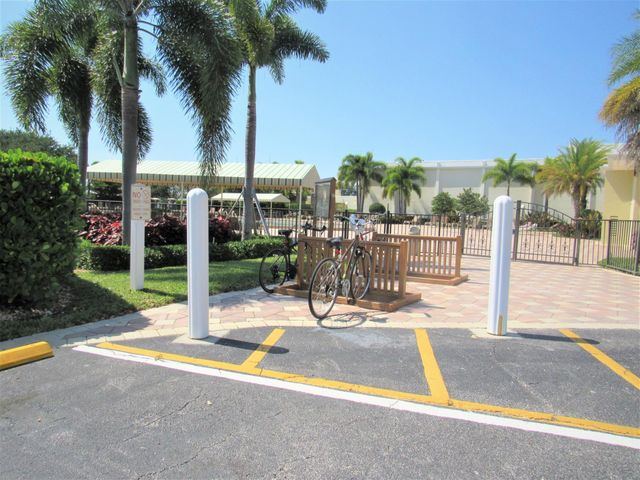 214 Berkshire K, West Palm Beach, FL 33417