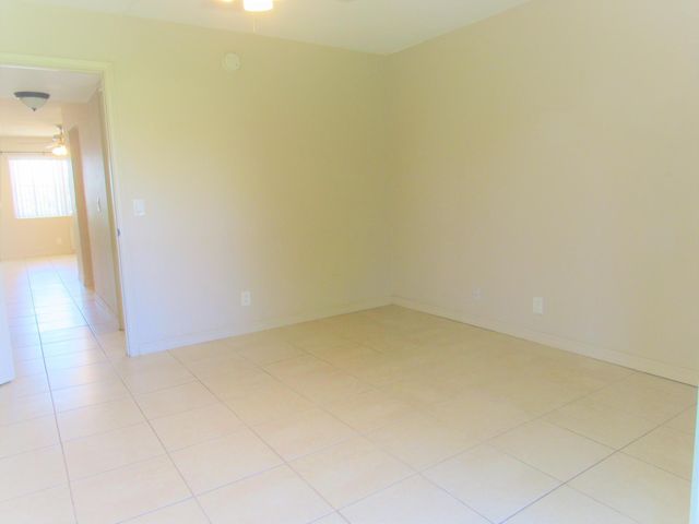 214 Berkshire K, West Palm Beach, FL 33417
