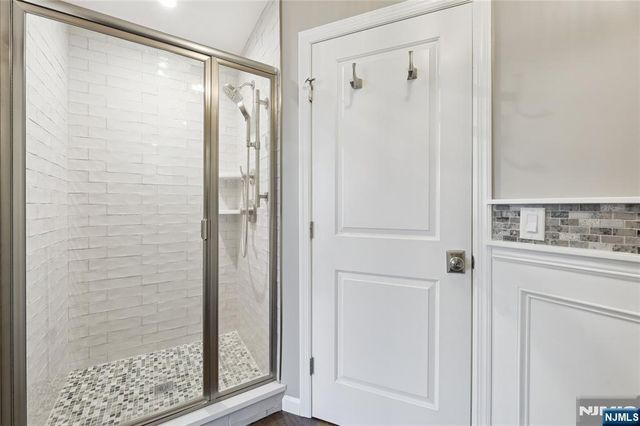 48 John Place, Bergenfield, NJ 07621